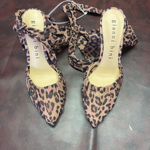 Gianni Bini Henzlee leopard lace up heels, size 6‎ new without tags - Picture 4 of 13